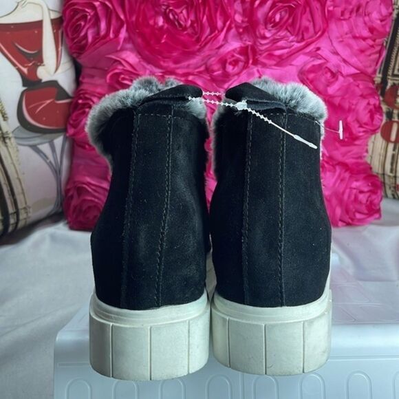 (D) Black suede sneakers from DOLCE VITA, size 9.5 - Picture 2 of 9